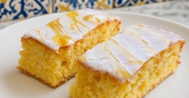 Gâteau Moelleux au Yaourt et au Citron