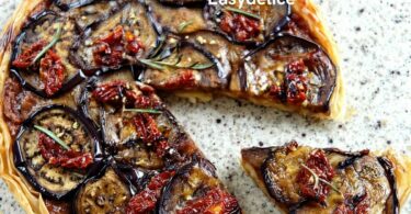 Tatin d’Aubergines aux Tomates Séchées, à l’Ail & au Romarin