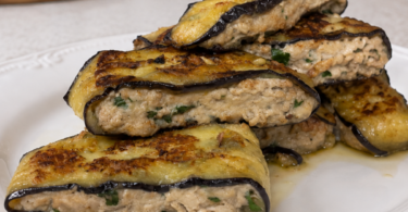 Rouleaux d’Aubergines Farcis à la Viande Hachée